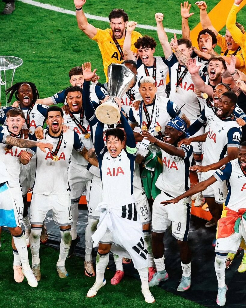 Son Heung Min cùng Spurs vô địch Europa League